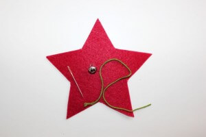 myneedleworks_weihnachtlicher-tuerschmuck_roten-stern-material