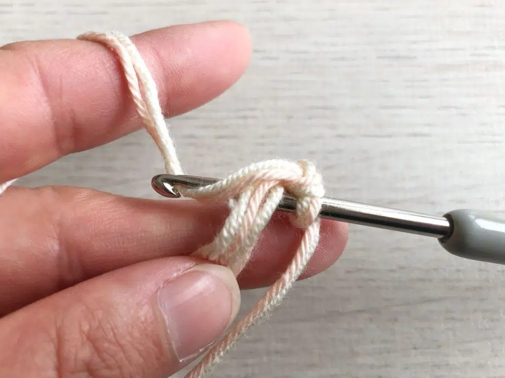 Topflappen häkeln, kostenlose Häkelanleitung von myneedleworks, Fadenring häkeln