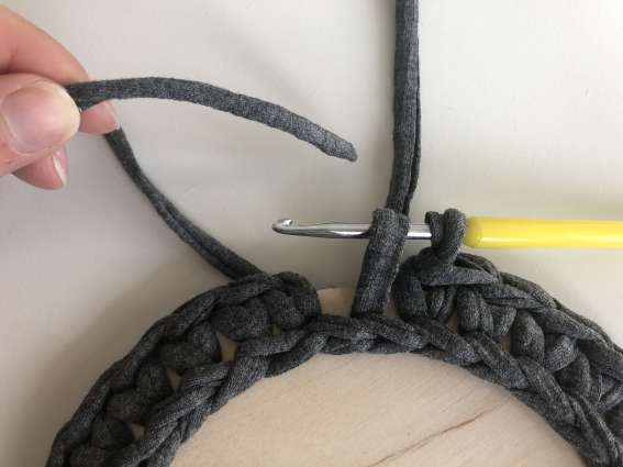 Körbchen mit Textilgarn häkeln, kostenfreie Häkelanleitung von myneedleworks