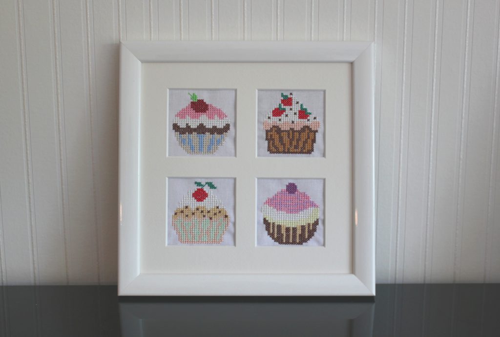 Cupcakes sticken | Vom Stoff zur Kunst: Wie du den perfekten Kreuzstich stickst | Blogbeitrag auf Kreativblog myneedleworks