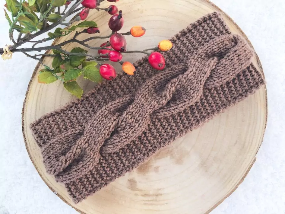 Stirnband stricken mit Zopfmuster | Strickanleitung bei makerist und CrazyPatterns erhältlich | Kreativblog myneedleworks
