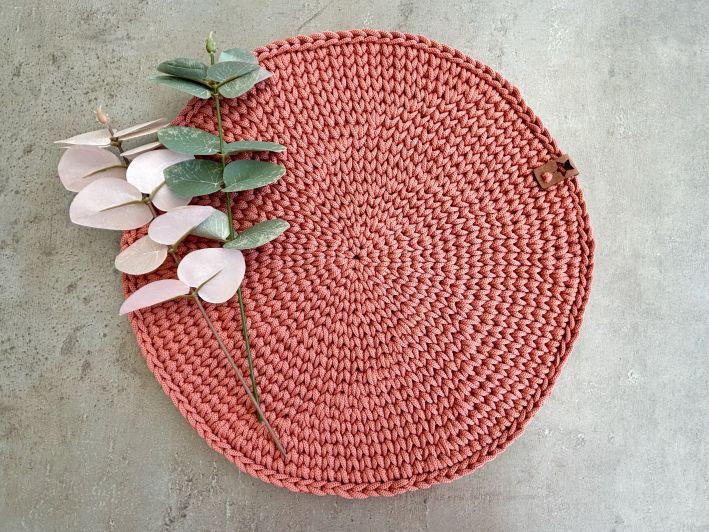 Untersetzer häkeln im Strickstich | Kreativblog myneedleworks | Häkelanleitung erhältlich bei makerist und CrazyPatterns