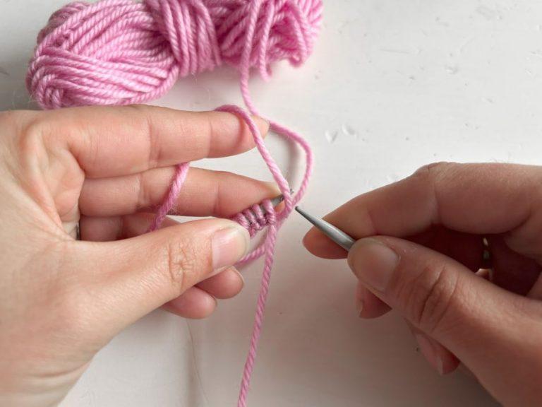 Stricken lernen rechte und linke Maschen stricken