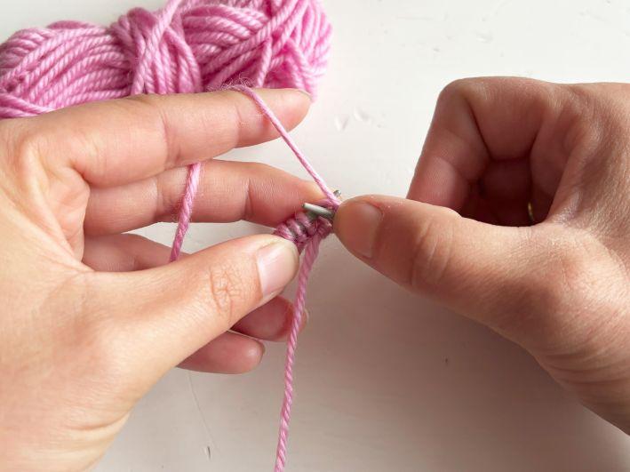 Stricken lernen: rechte und linke Maschen stricken | Kreativblog myneedleworks