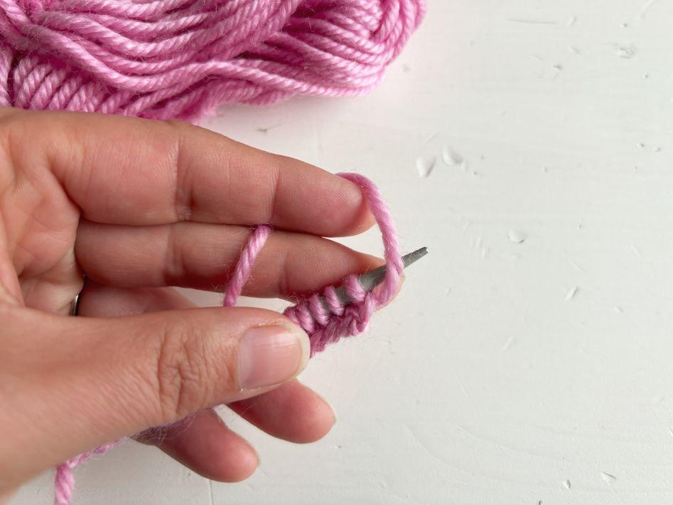 Stricken lernen: rechte und linke Maschen stricken | Kreativblog myneedleworks