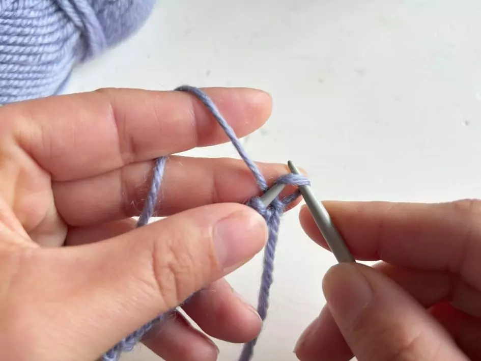 Stricken lernen: rechte und linke Maschen stricken | Kreativblog myneedleworks