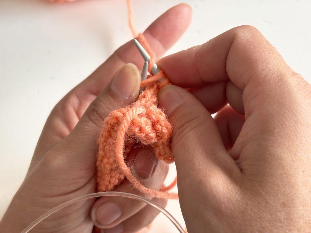 Lochmuster stricken | Lochmuster, Ajourmuster, Lacemuster | Strickanleitung Lochmuster | Kreativblog myneedleworks
