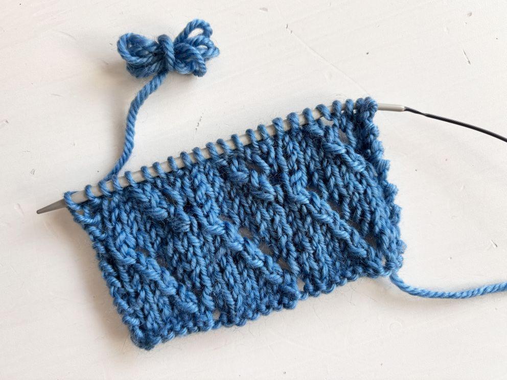 Lochmuster stricken | Lochmuster, Ajourmuster, Lacemuster | Kreativblog myneedleworks