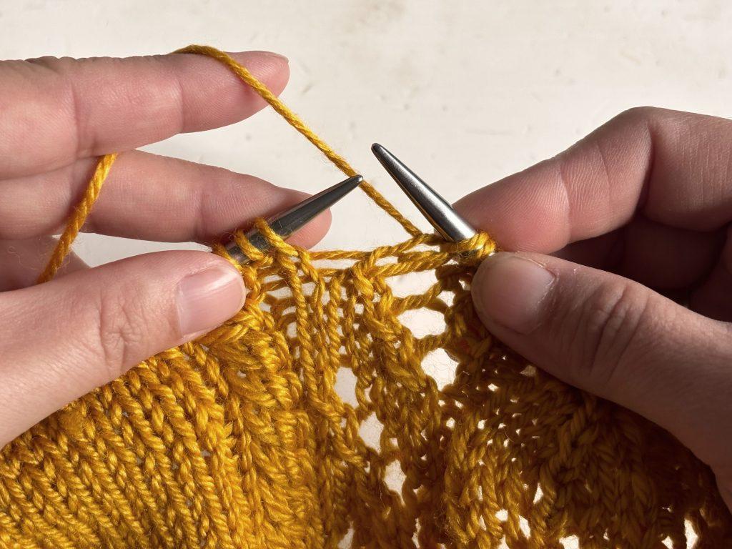 Lochmuster stricken | Lochmuster, Ajourmuster, Lacemuster | Kreativblog myneedleworks